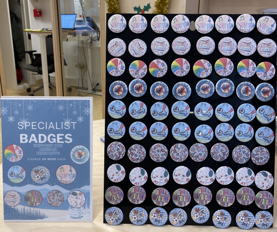 Magnetic Badge Stand